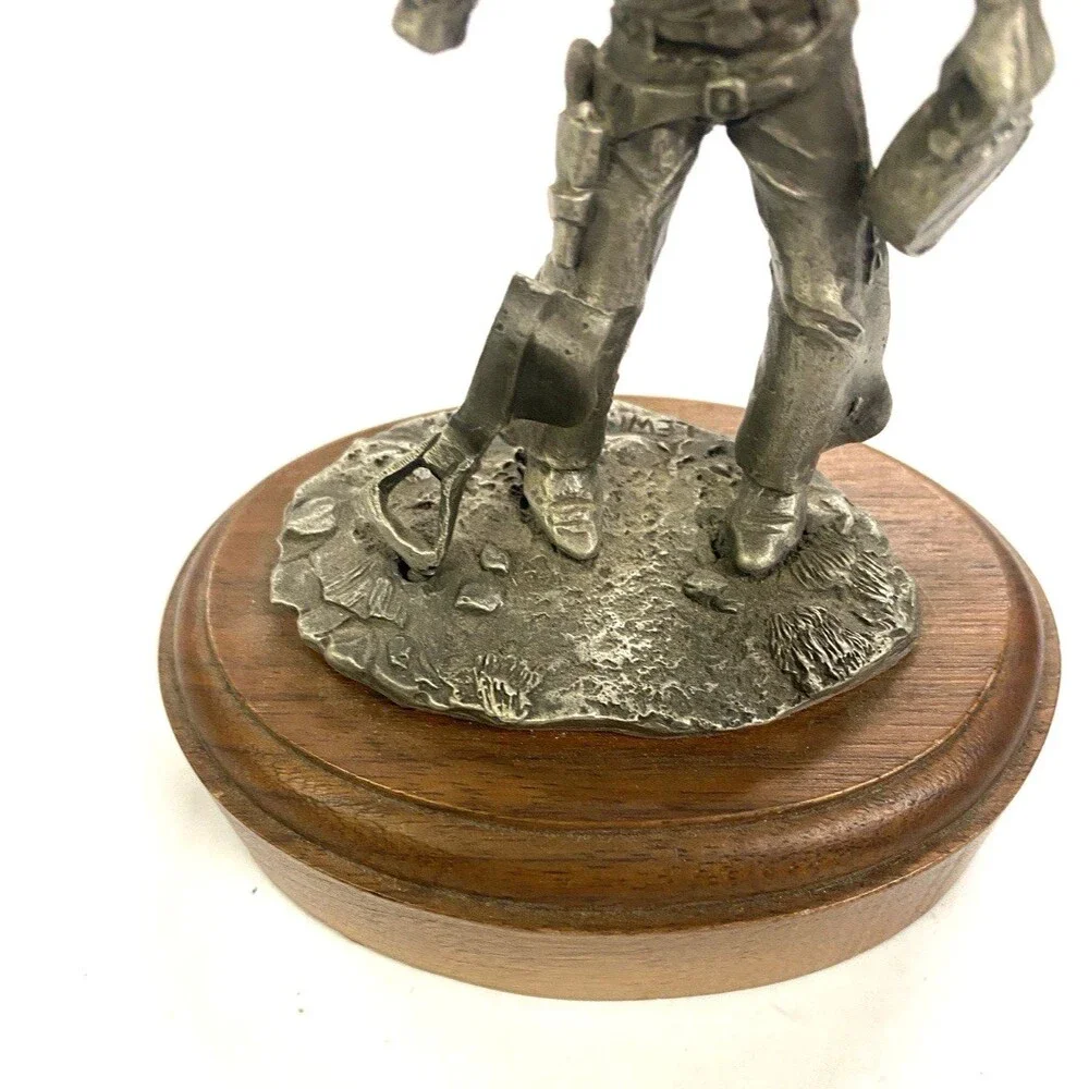Vintage Pewter Cowboy Figurine Mounted On Wood W Canteen 1 Hand Lewis N Vapn
